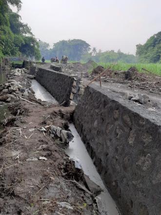 Lanjutan Pembangunan Talud DI Sumberan 